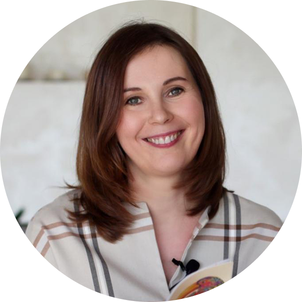 Яна Катаева